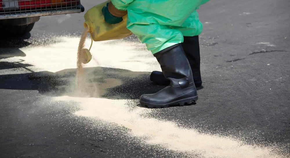 How Do You Clean Up An Oil Spill In The Workplace?